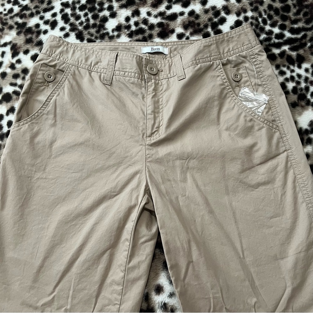 G.H. Bass new without tags size 6 women’s capris pants - Picture 2 of 10